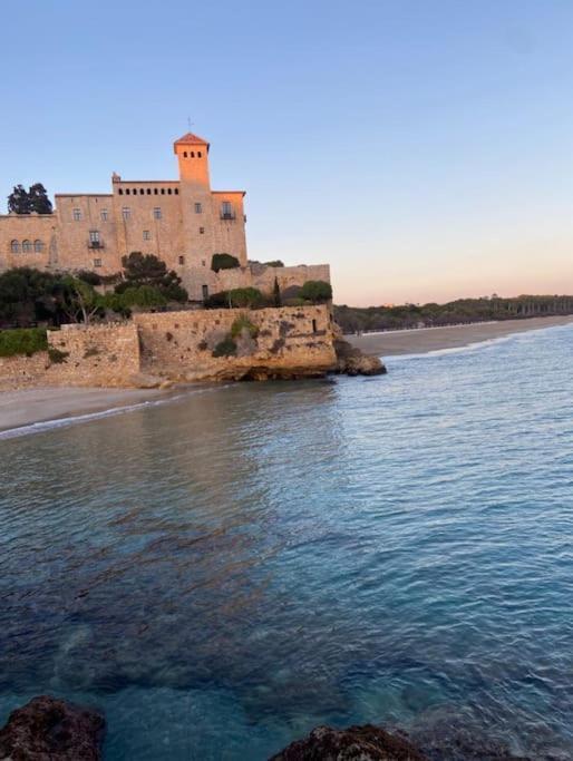 Loft, Muy Cerca De Playa Y Castillo Tamarit タラゴナ エクステリア 写真