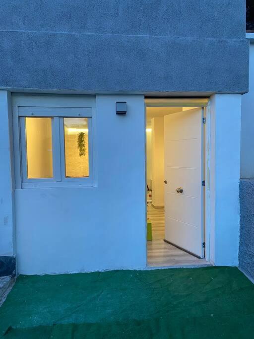 Loft, Muy Cerca De Playa Y Castillo Tamarit タラゴナ エクステリア 写真